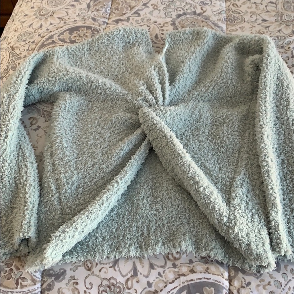 Sweater - Picture 2 of 3